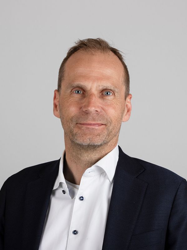 Lars Josefsson VP B&T Northern - Nordics & CEO Sweden